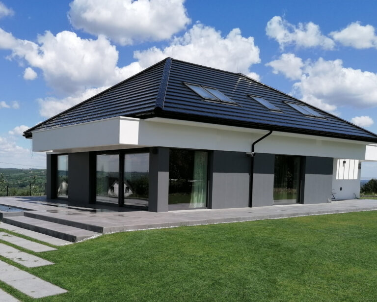 kontakt Facebook dachy Mitan